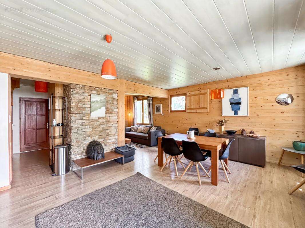 Maison à LA SALLE-LES-ALPES