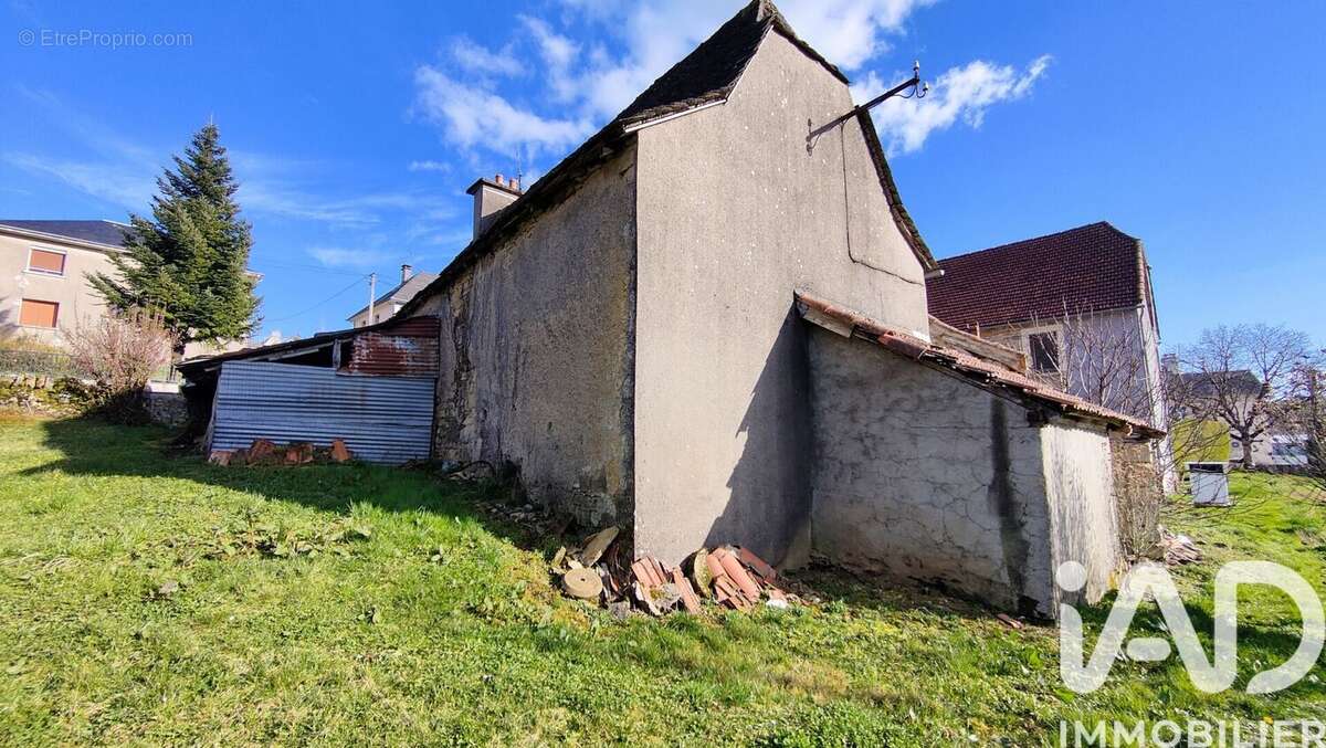 Maison 110 m² à Saint-Felix-De-Lunel  - photo 6
