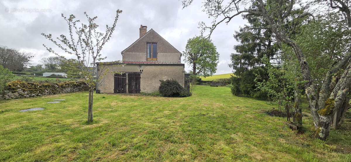 Maison à ARZEMBOUY