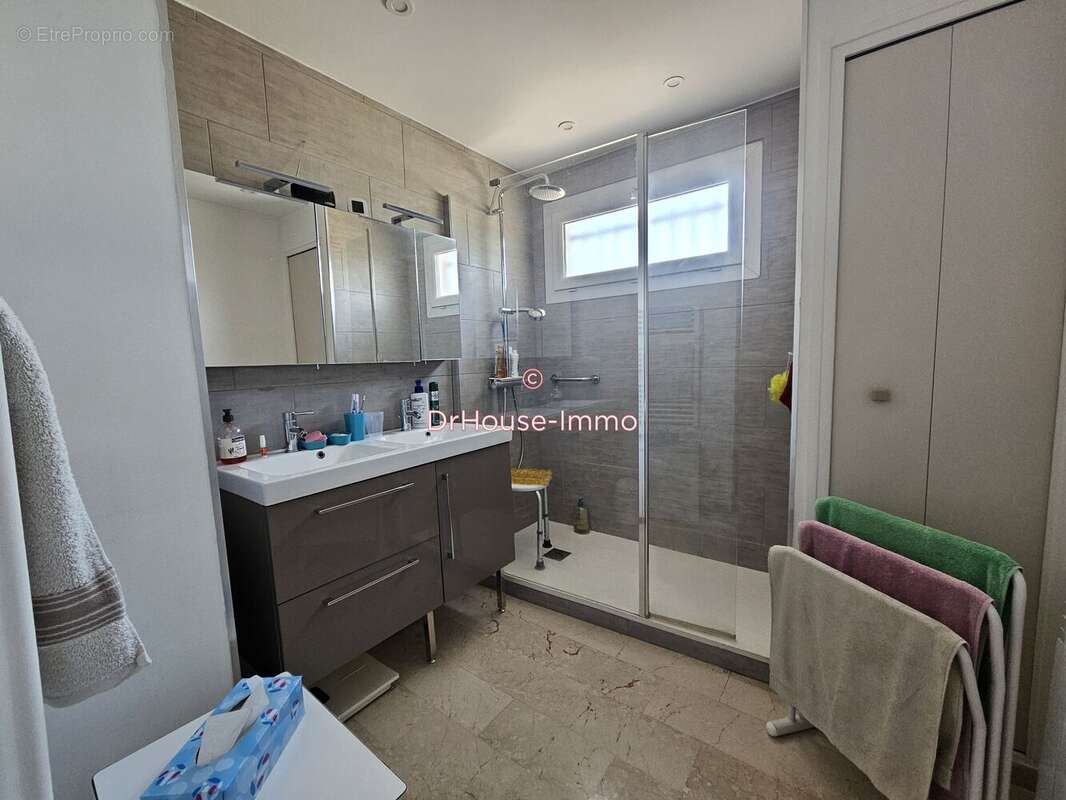 Appartement à MARSEILLE-12E