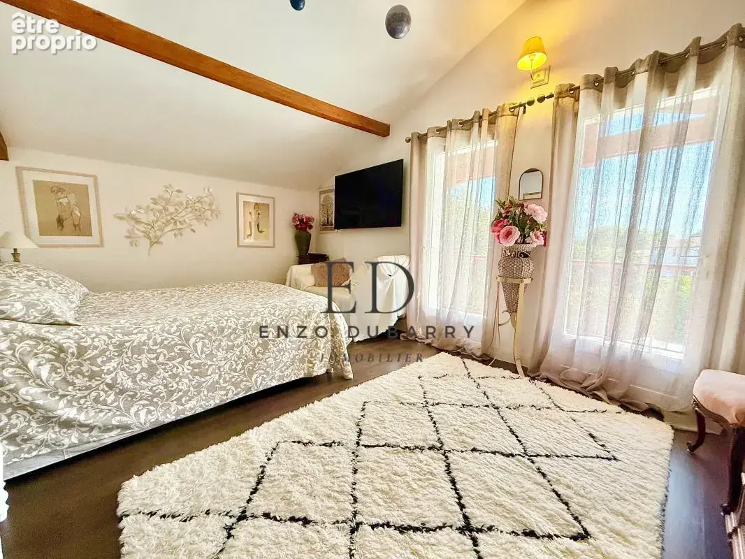 Maison 5 pièces 142 m² à vendre à Bassussarry (64200) - photo 13