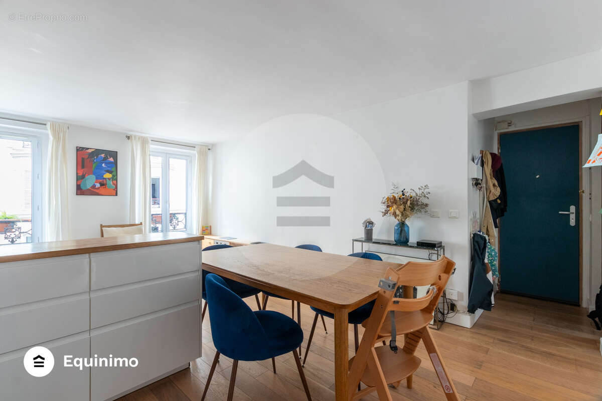 Appartement à PARIS-10E