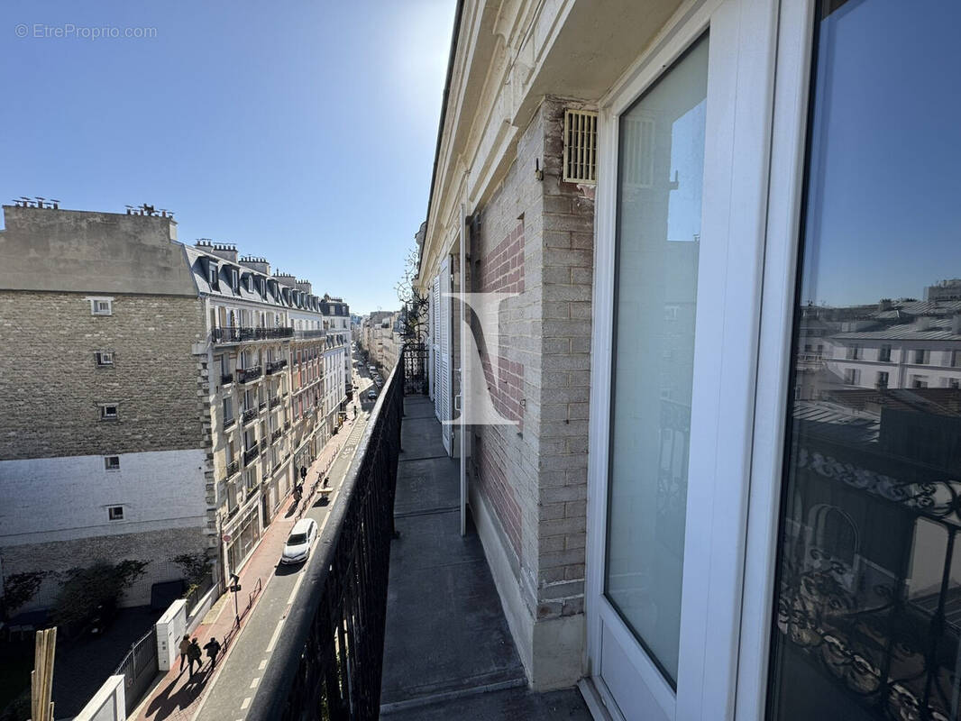Appartement à LEVALLOIS-PERRET