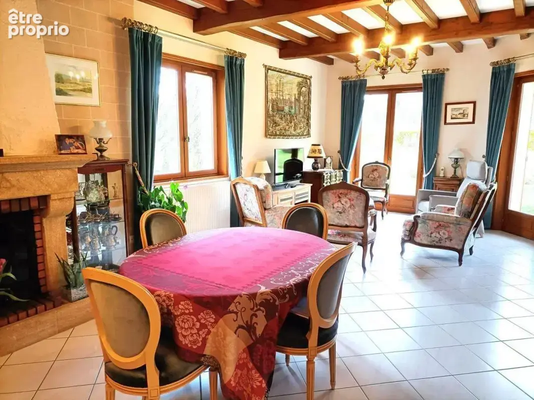 Maison 119 m² à Saint-Alban-Les-Eaux  - photo 3