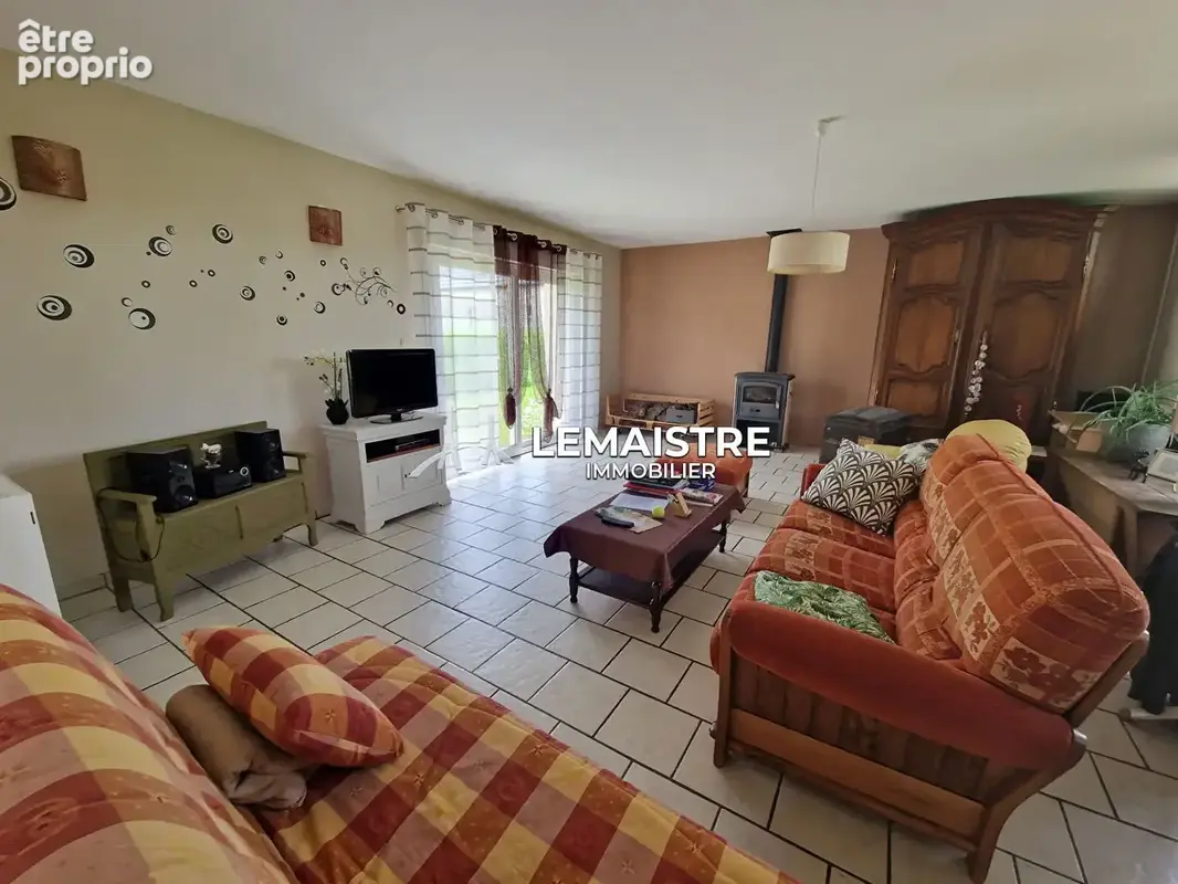 Maison à vendre à 10 minutes de St-Romain - 228 m² - 7 chambres - avec partie chambre d'hôtes - photo 4