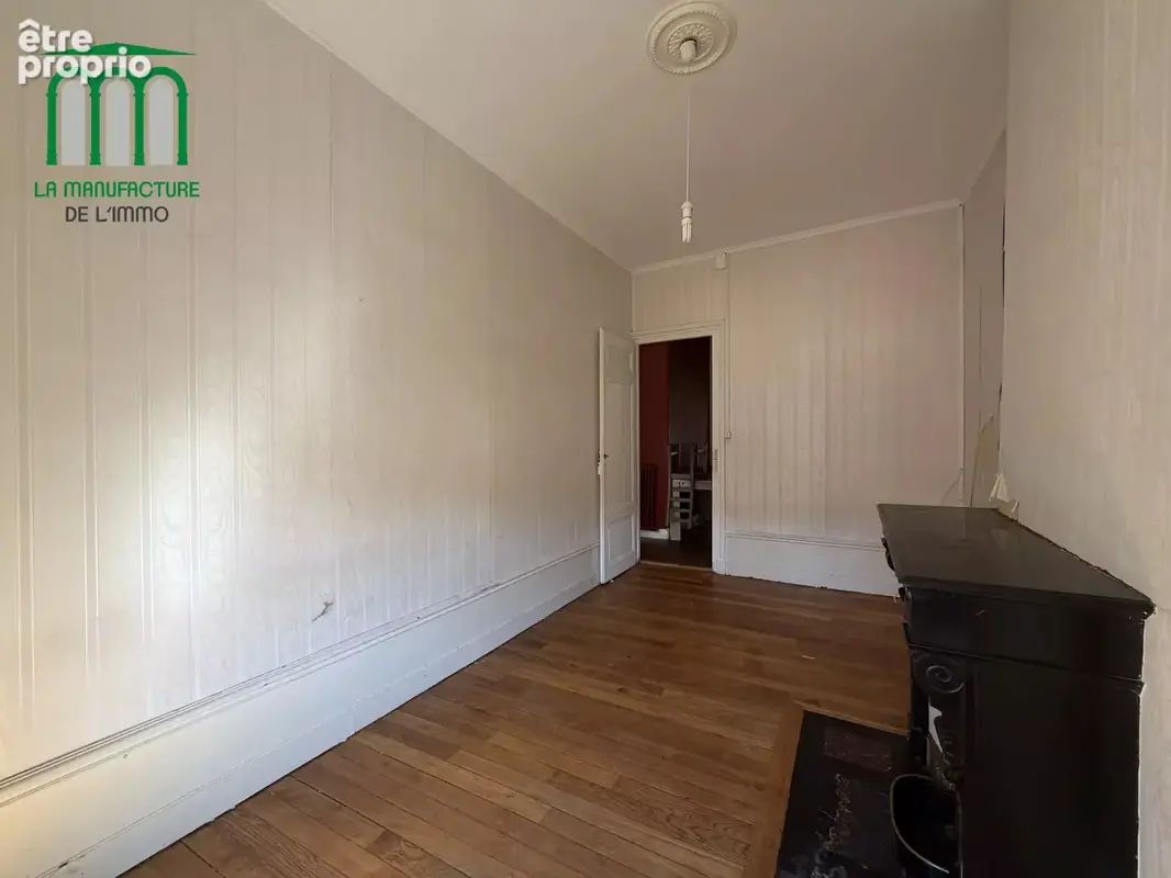 Appartement F5 - 107,99M2 - Cave-  Grenier - Garage - Saint-Etienne/ Jacquard. - photo 12