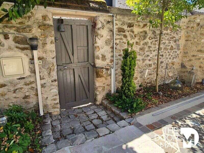 Maison à CERNAY-LA-VILLE