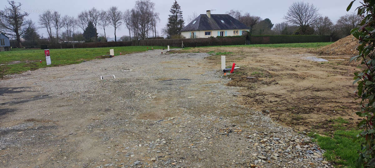 Terrain à ENTRAMMES