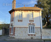 Maison à VILLENEUVE-LA-GUYARD