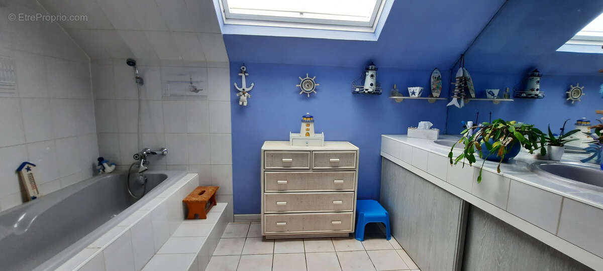 Maison à SAINT-PIERRE-DE-MESAGE