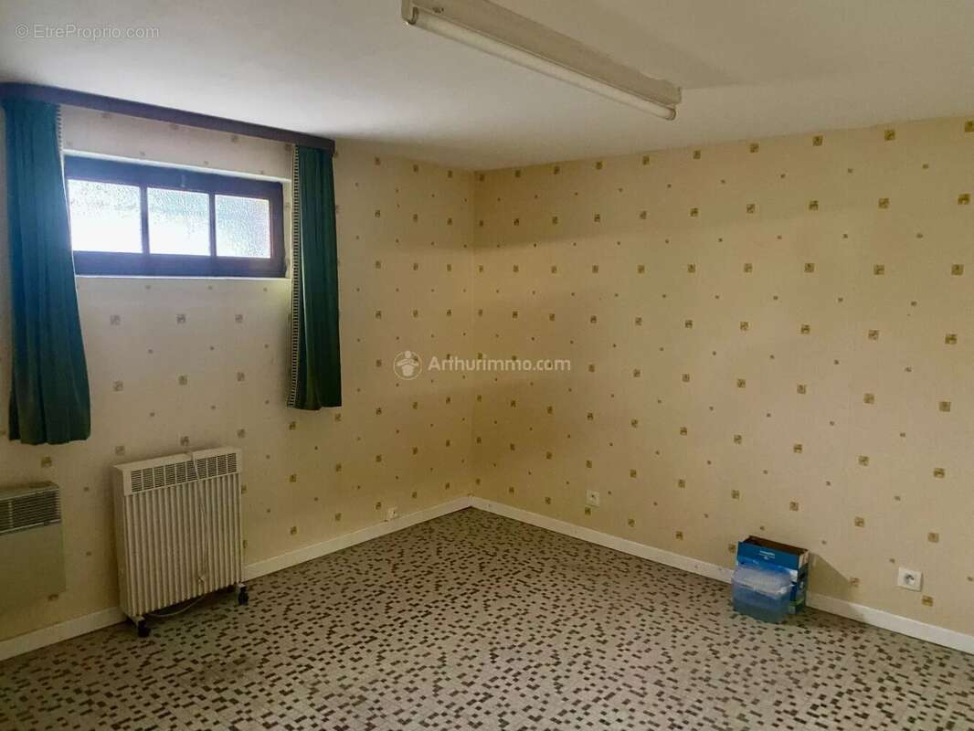 Maison à CHAHAIGNES