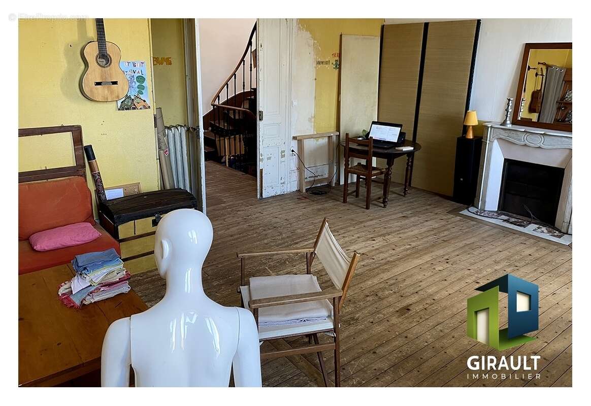 Maison 269 m² à Lure  - photo 12