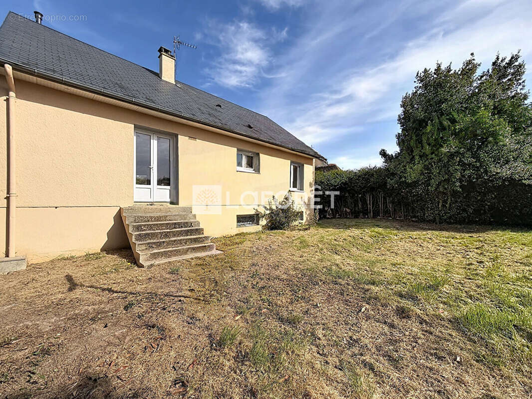 Maison à BIEVILLE-BEUVILLE