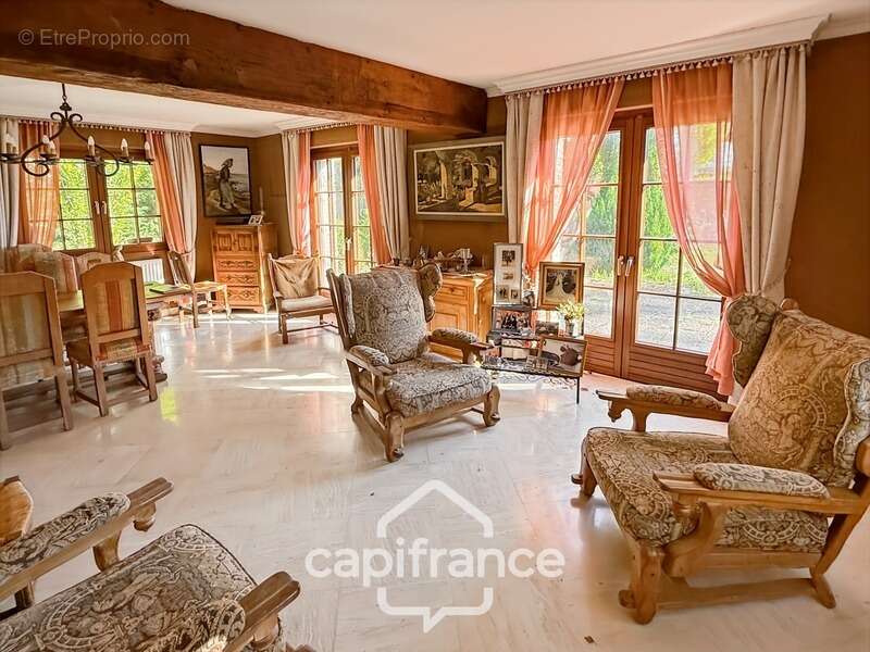 Maison de caractère style manoir – 258 m² – Parc arboré – Allée privative – Fort potentiel - photo 6