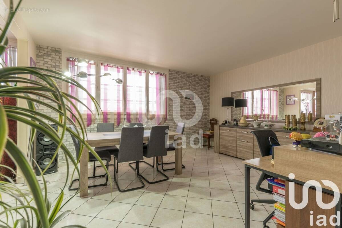 Photo 1 - Appartement à SAINT-MICHEL-SUR-ORGE