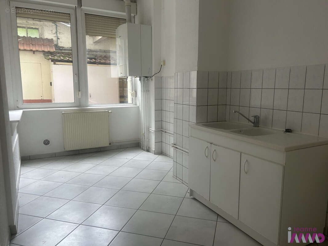 Commerce 125 m² à Belfort  - photo 2