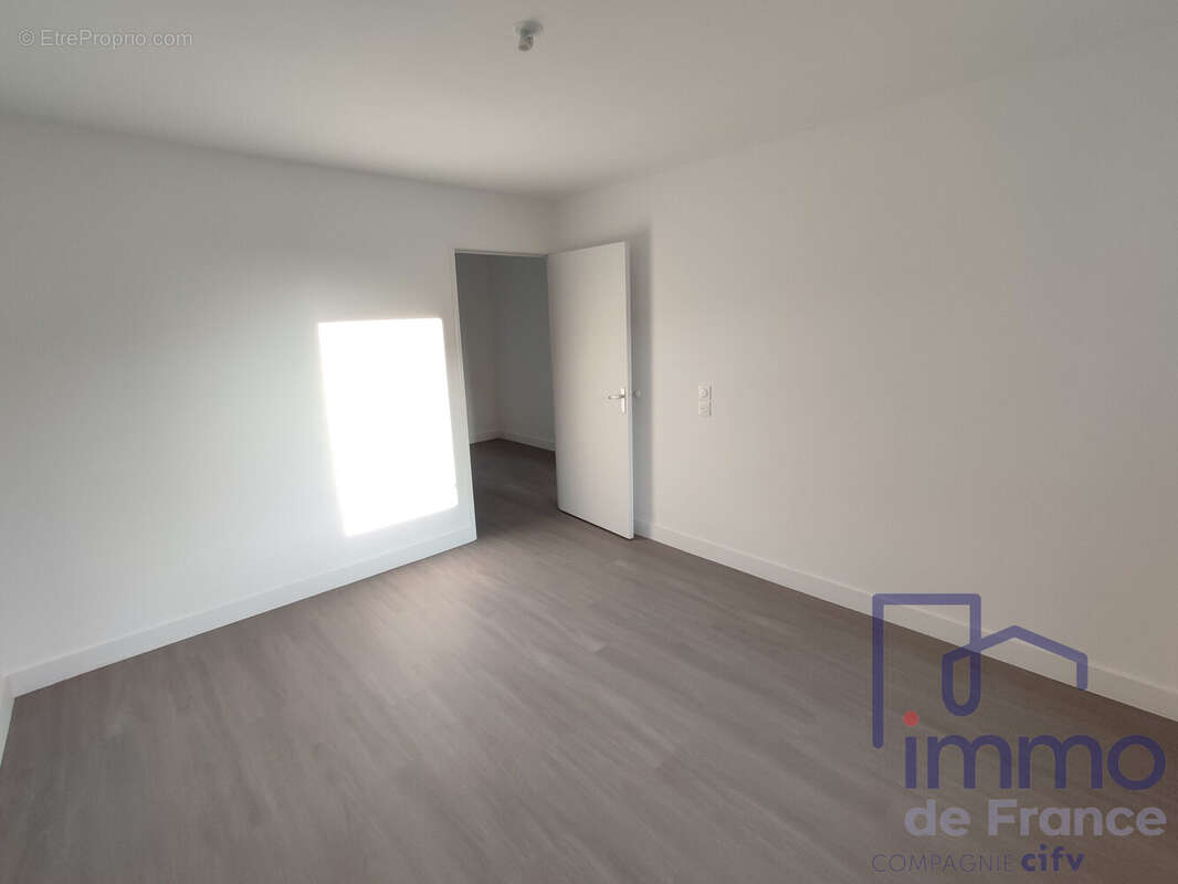 Maison à LA TALAUDIERE