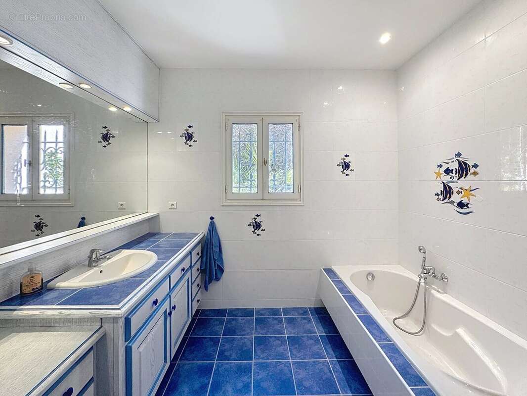 Maison à LES ADRETS-DE-L'ESTEREL