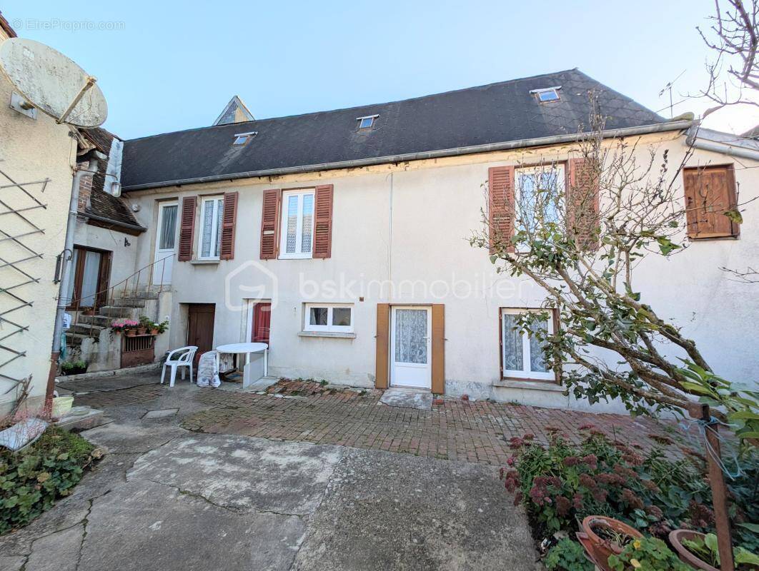 Maison à CHATEAU-RENARD