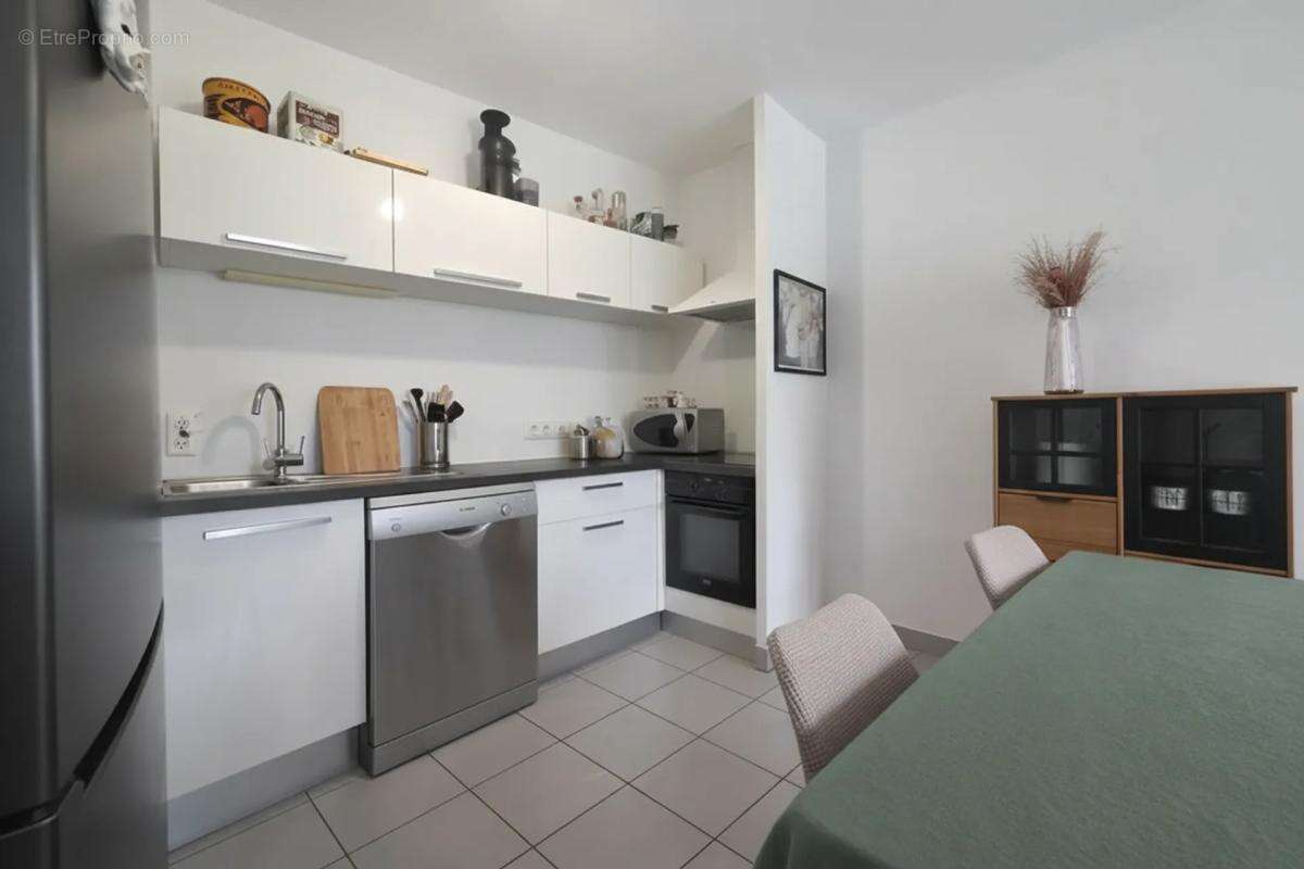 Appartement à MARSEILLE-12E