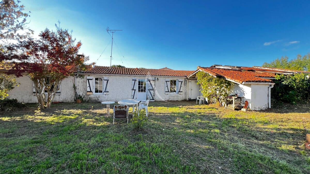 Maison à LA TREMBLADE