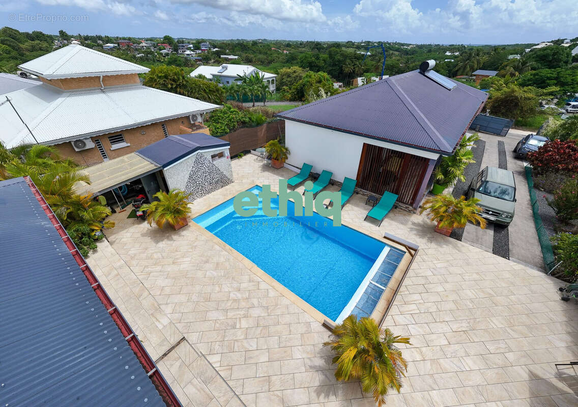 Maison à SAINTE-ANNE