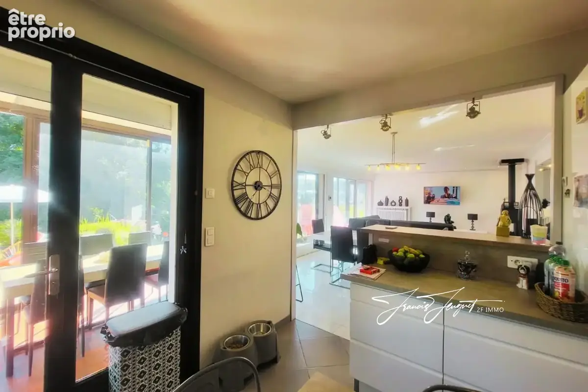 AMANCY   Villa 140 m2 avec piscine, atelier 70 m2, garage double et vue montagnes - photo 11