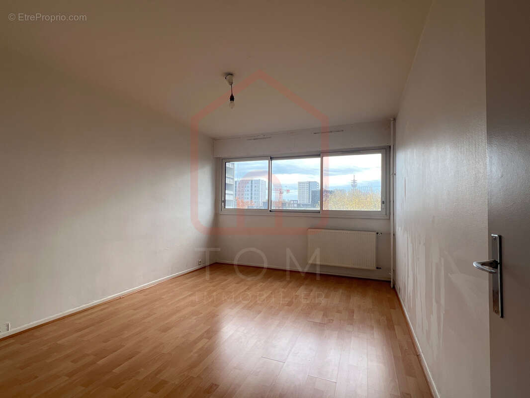 Appartement à MONS-EN-BAROEUL