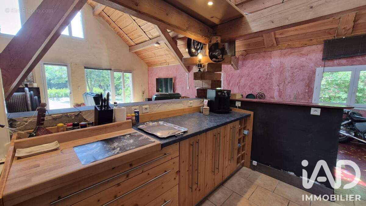 Maison 200 m² à La Mure  - photo 8