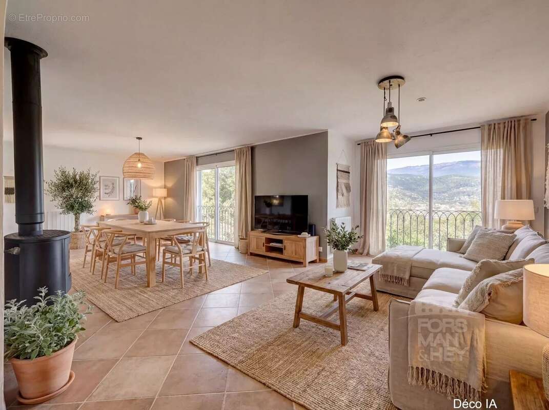 Maison à PEYMEINADE