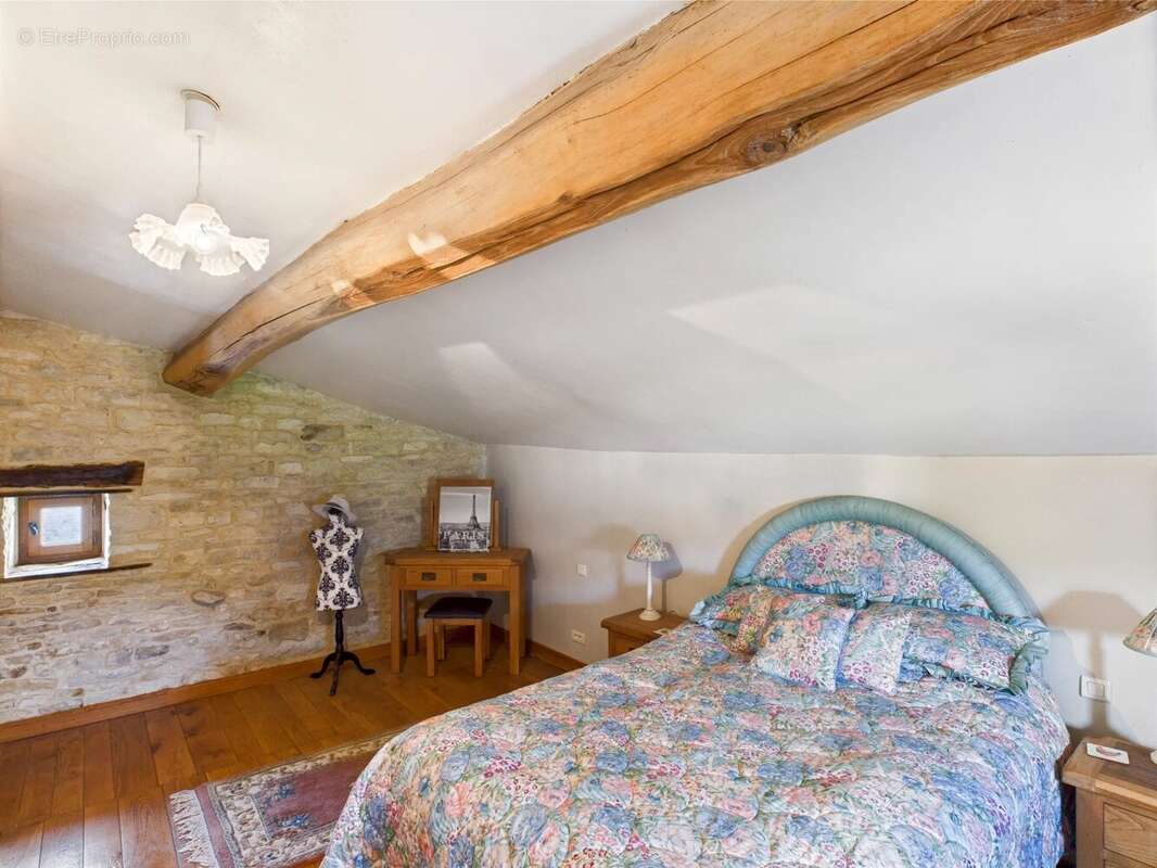 Charmante maison en pierre avec piscine - photo 11