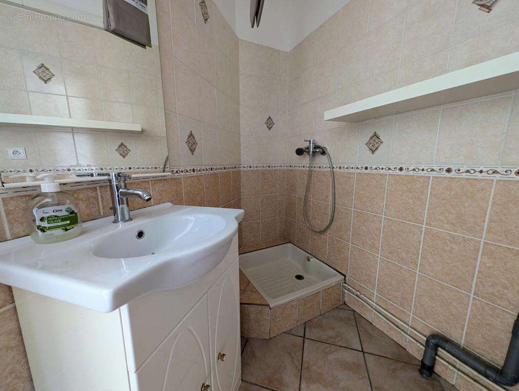 Appartement à MARSEILLE-7E