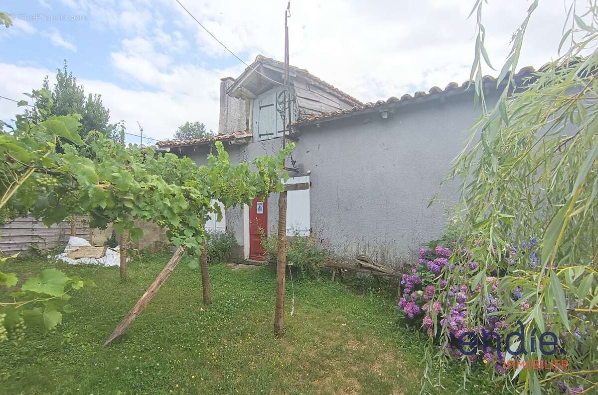 Maison à ROUMAZIERES-LOUBERT