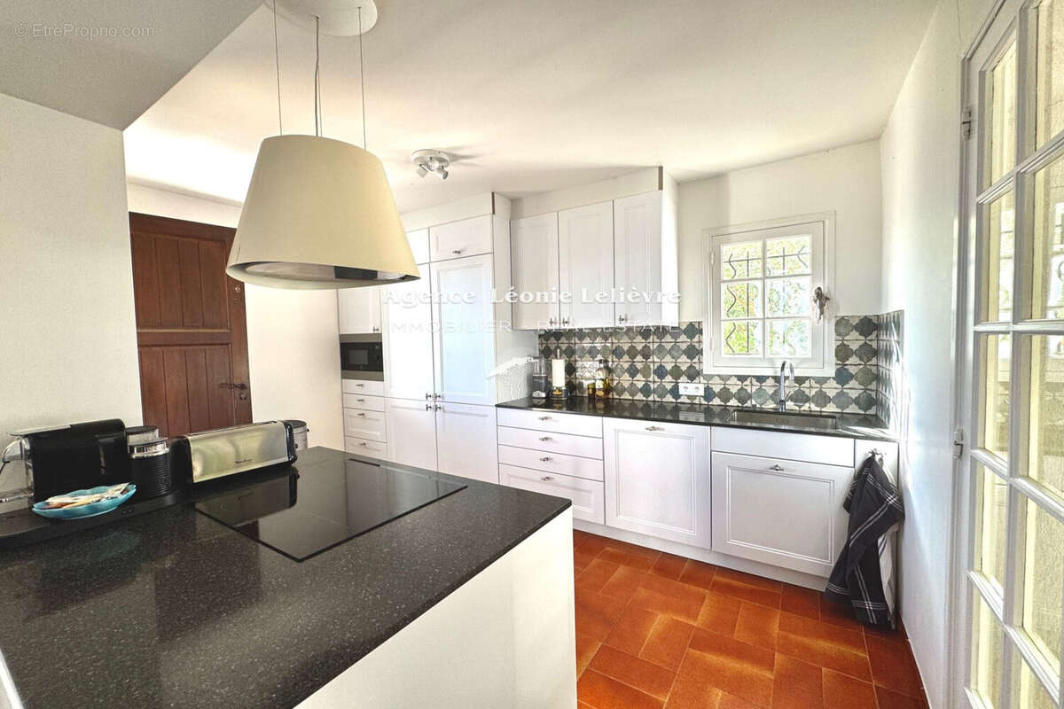 Maison à LES ISSAMBRES