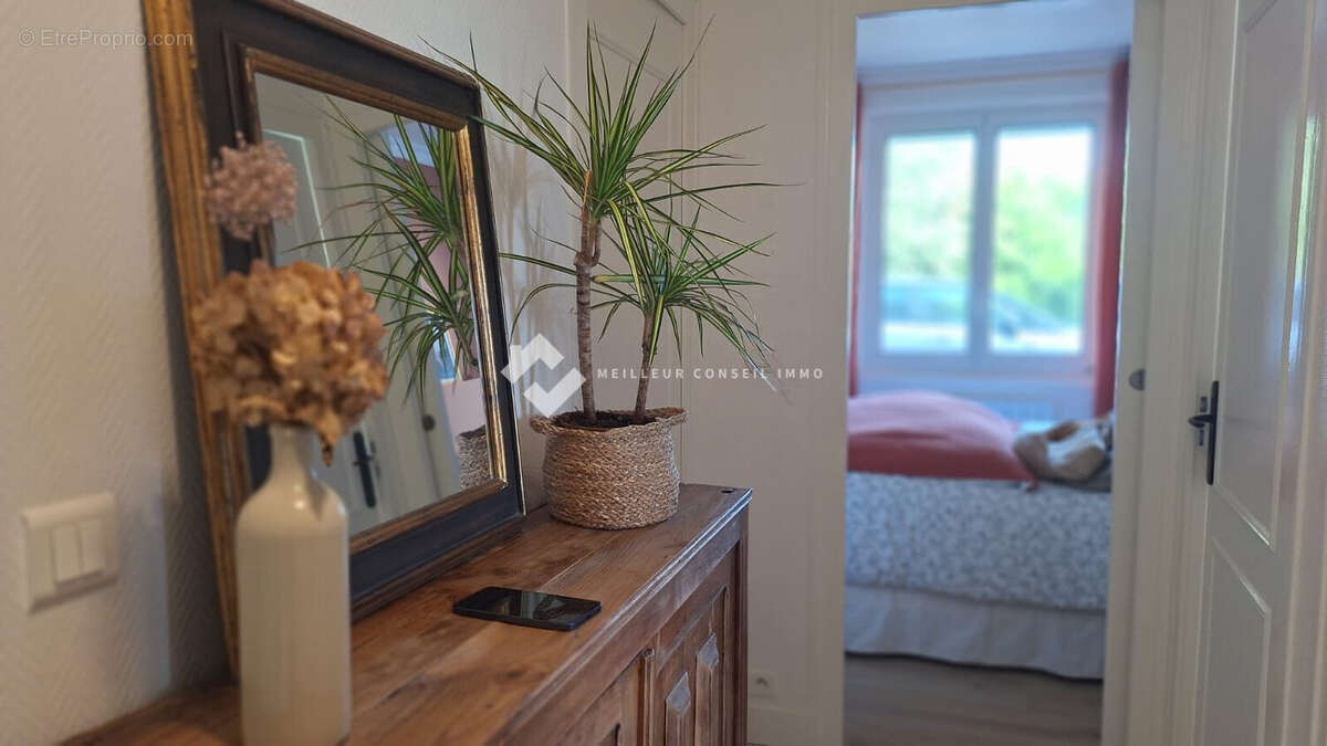 Maison 156 m² à Arces  - photo 4