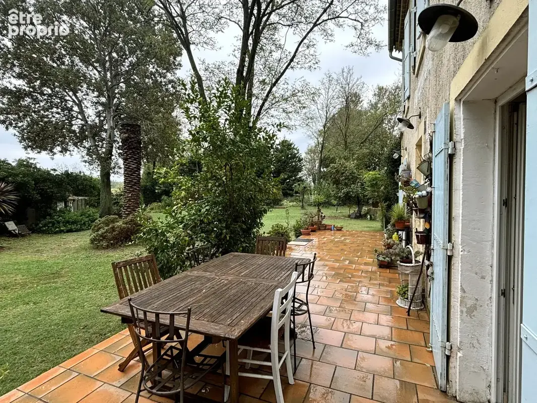 Maison 5 pièces 106 m² à vendre à Arles (13200) - photo 3