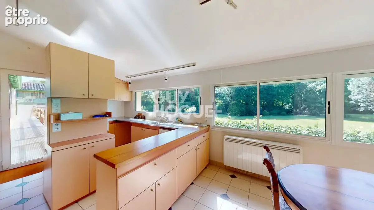 Maison à vendre 225 m2, dépendances et Parc - photo 5