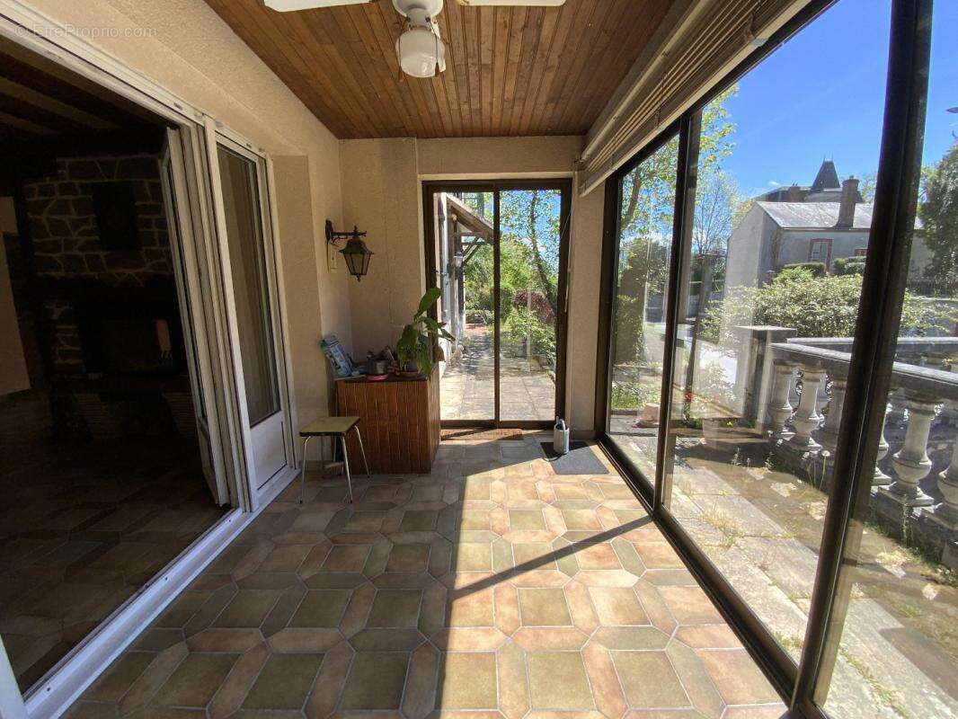 Maison à GENOUILLAC