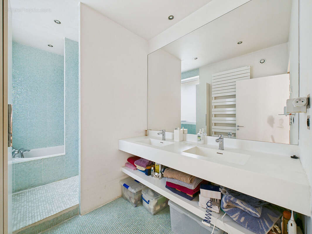 Appartement à PARIS-11E