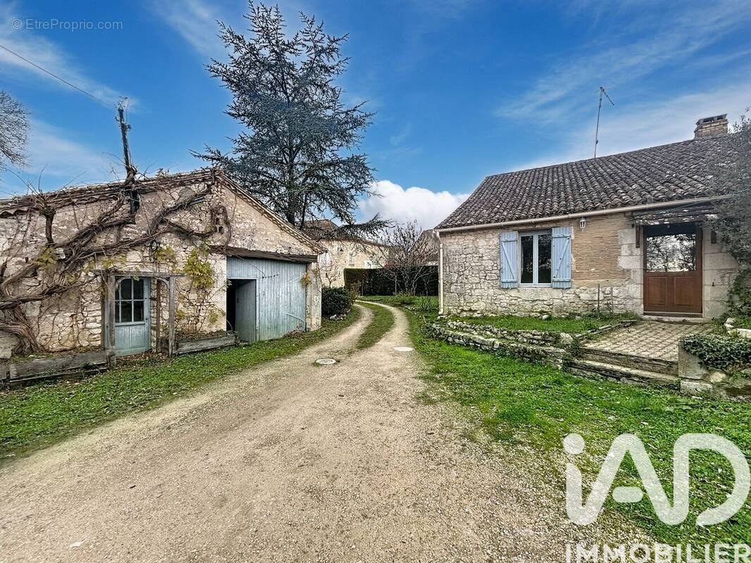 Photo 1 - Maison à SAINT-CERNIN-DE-LABARDE