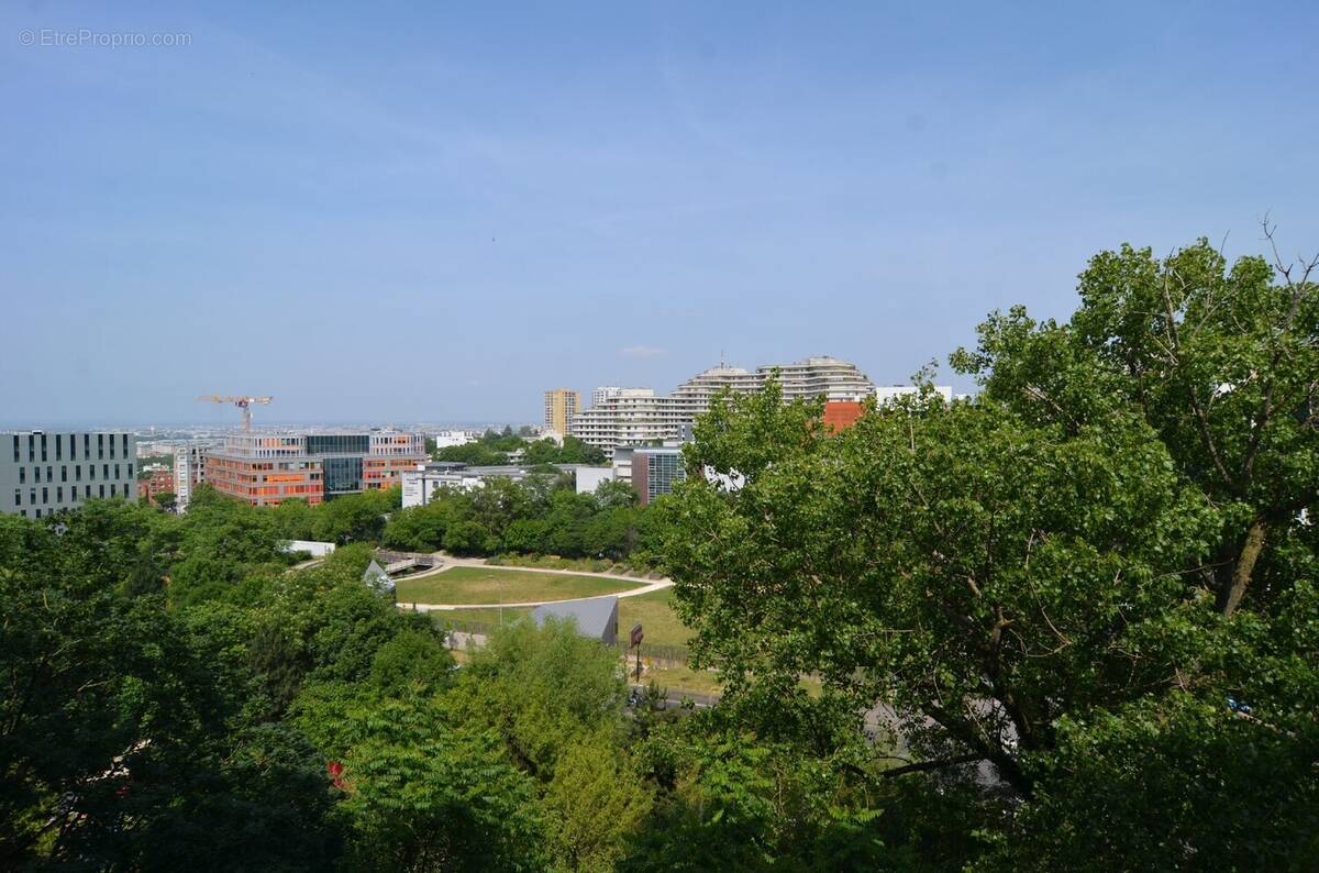 Appartement à PARIS-19E