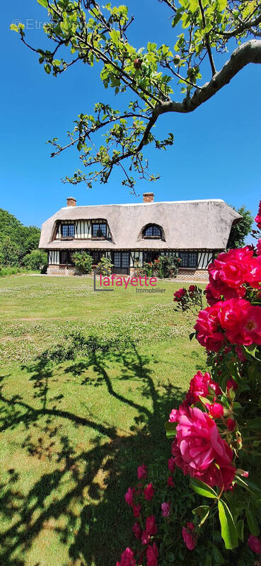 Maison à SAINT-ROMAIN-DE-COLBOSC