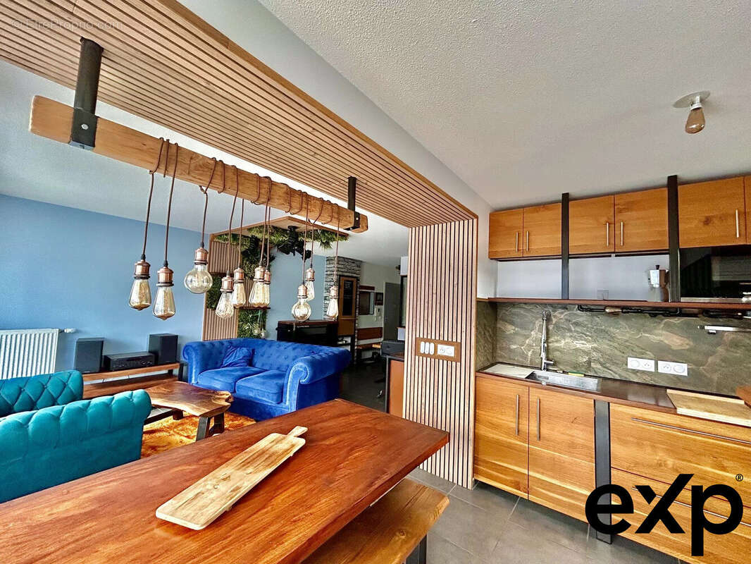 Appartement à COGNIN