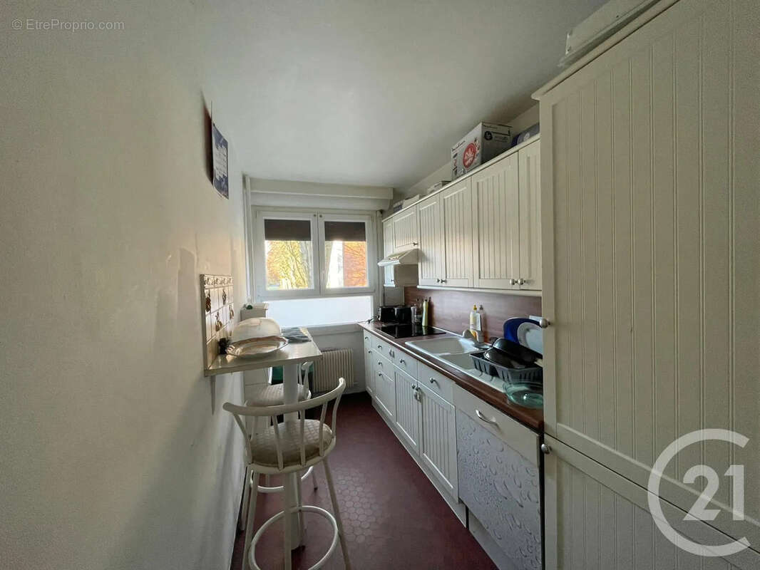 Appartement à SURVILLIERS