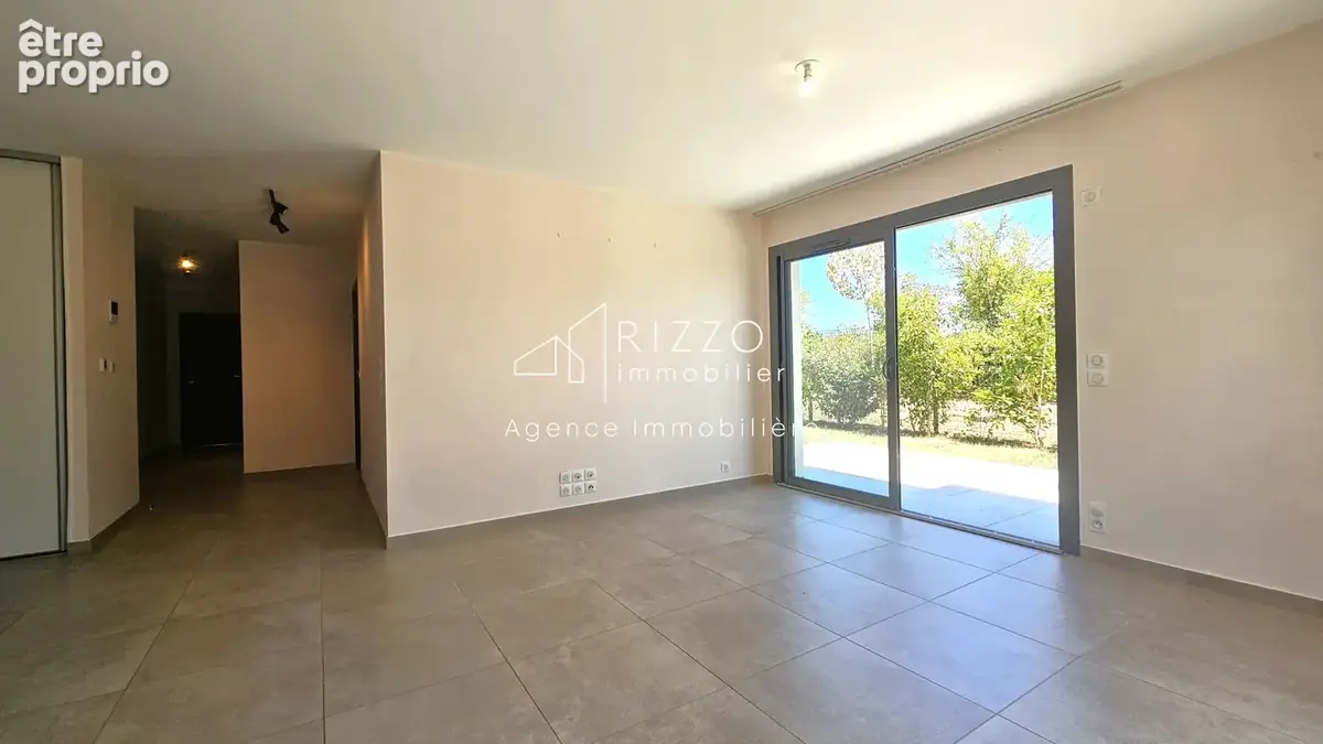 Divonne, 95m2, T4 de 2023, avec jardin/terrasse de 162m2 et 2 garages - photo 8