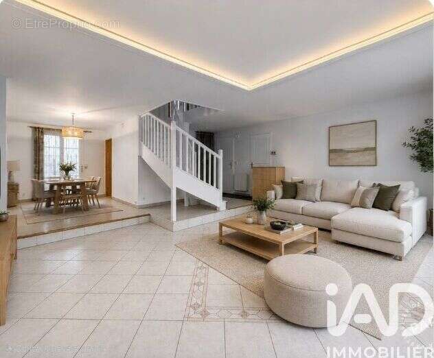 Photo 2 - Maison à VAUREAL