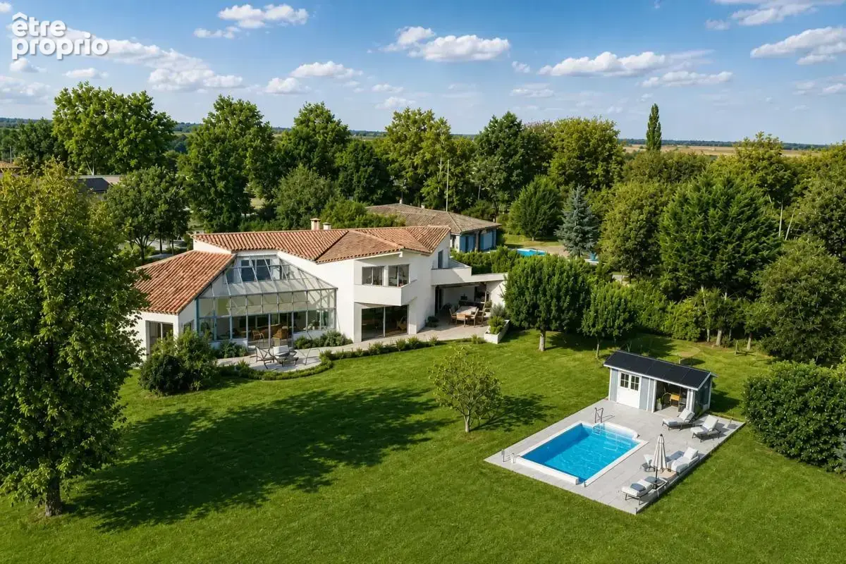Maison de 10 pièces de 282 m² à Bourg-de-Visa - photo 8