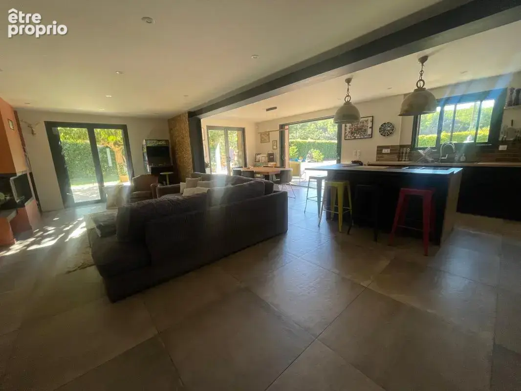 A vendre sanary sur mer 83110 arriere pays superbe villa familiale au cour d un environnement campagne - photo 14