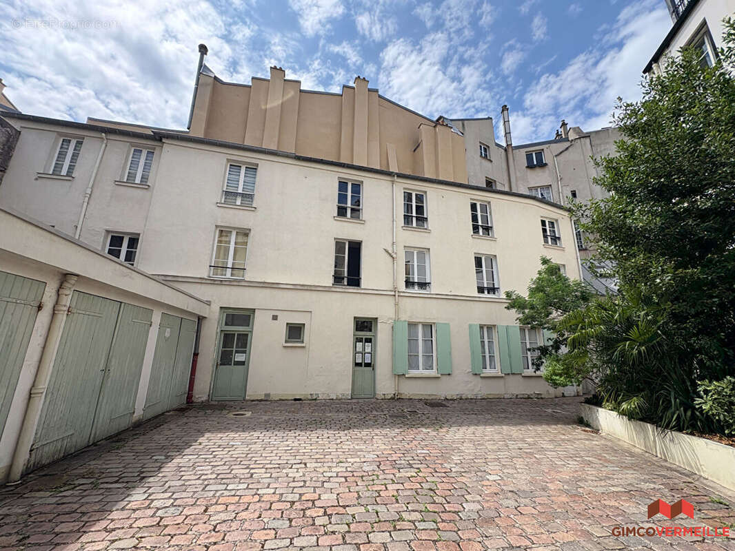 Appartement 28 m² à Versailles  - photo 11