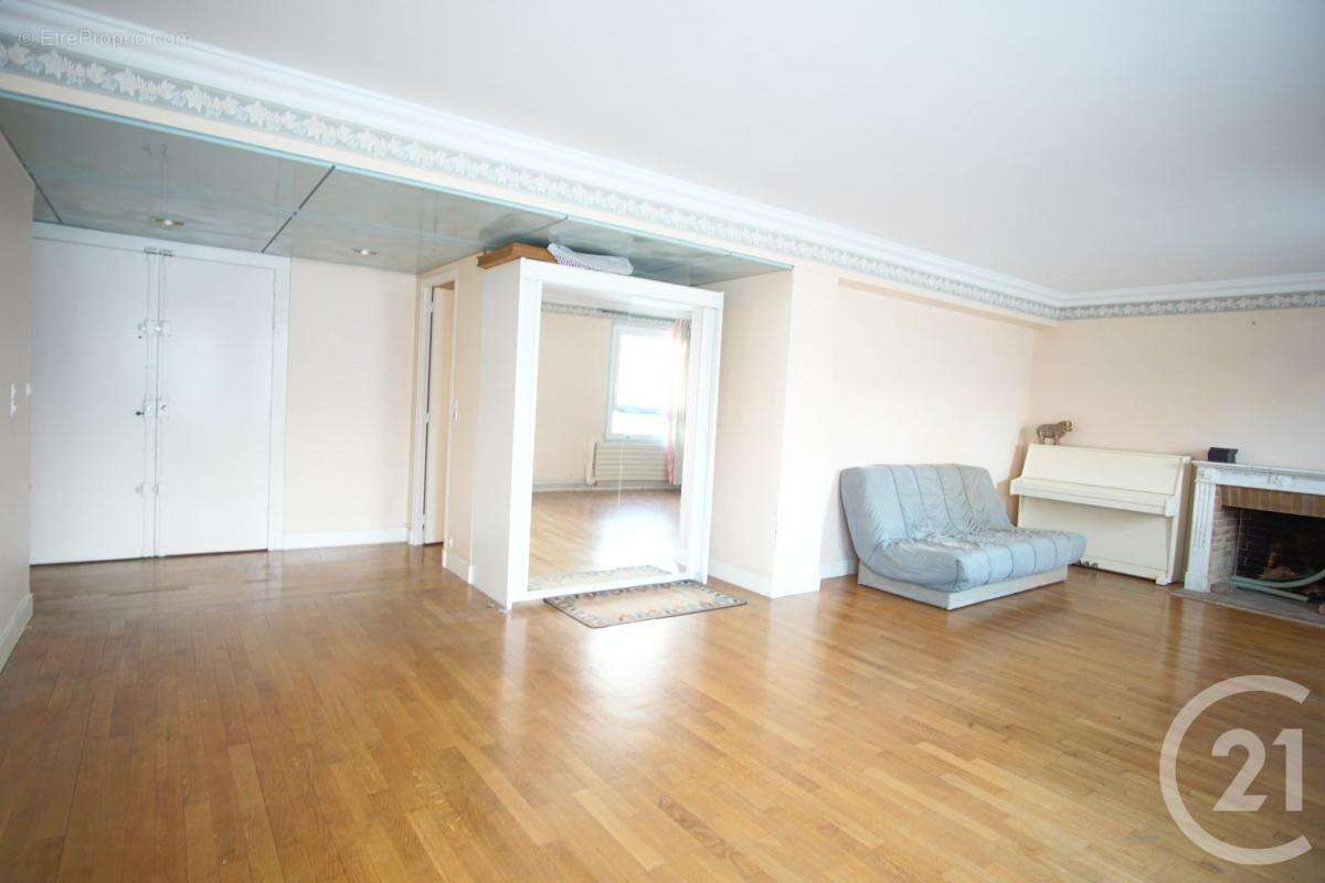 Appartement à CHOISY-LE-ROI